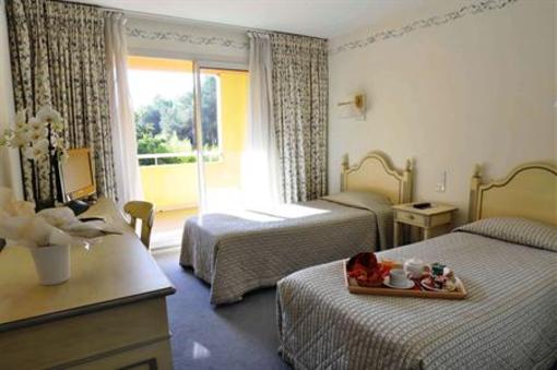 фото отеля Hotel Omega Valbonne