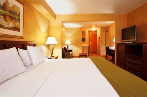 фото отеля Holiday Inn Express Hotel & Suites Iron Mountain