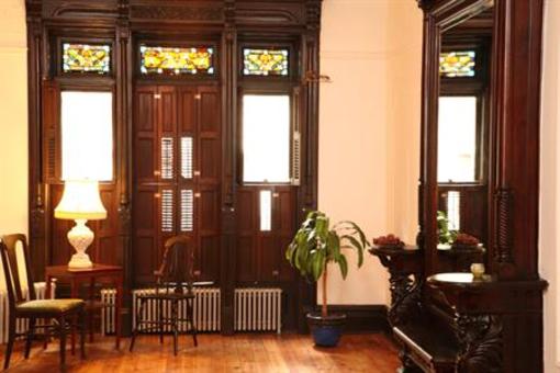 фото отеля Sankofa Aban Bed and Breakfast New York City