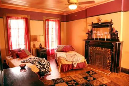 фото отеля Sankofa Aban Bed and Breakfast New York City