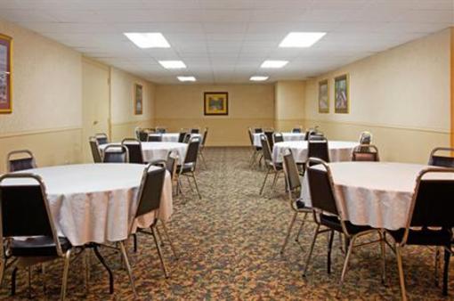 фото отеля Holiday Inn Express Gaylord