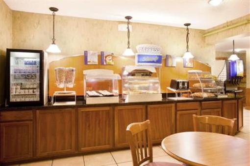 фото отеля Holiday Inn Express Gaylord