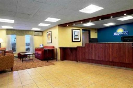 фото отеля Days Inn Eau Claire - Campus