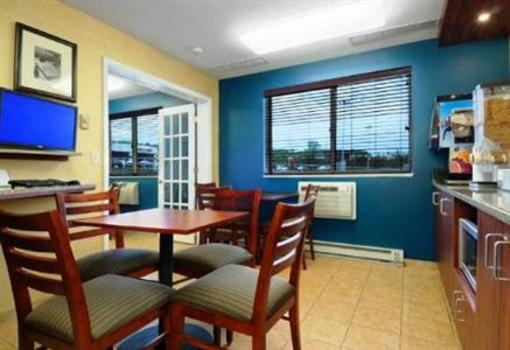 фото отеля Days Inn Eau Claire - Campus