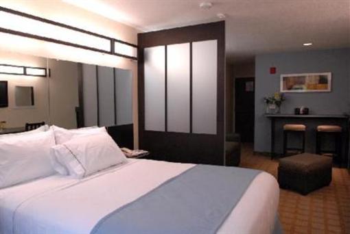 фото отеля Microtel Inn & Suites Birmingham - Hoover - Galleria Mall