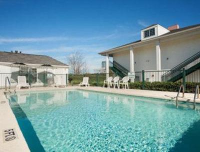 фото отеля Baymont Inn & Suites Meridian