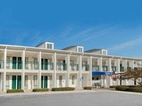 Baymont Inn & Suites Meridian