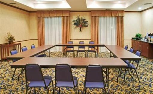фото отеля Holiday Inn Express Hotel & Suites Orange Texas