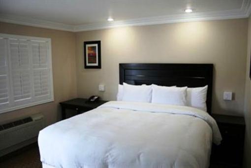 фото отеля Americas Best Value Inn Riverside