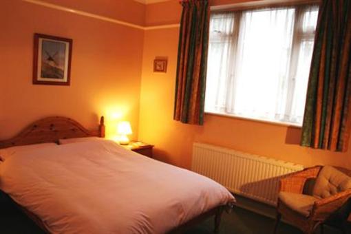 фото отеля Bridge House Bed and Breakfast Cheltenham