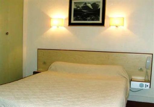фото отеля New Parnasse Hotel