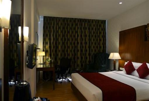 фото отеля SFO Hotel & Suites
