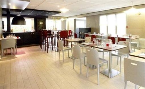 фото отеля Campanile Hotel Bayeux