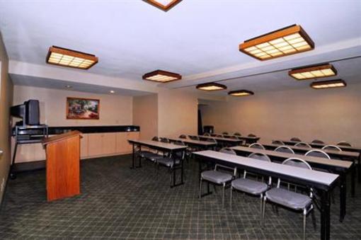 фото отеля BEST WESTERN Norwalk Inn