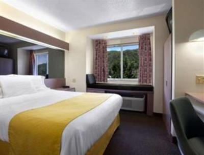 фото отеля Microtel Inn Gatlinburg