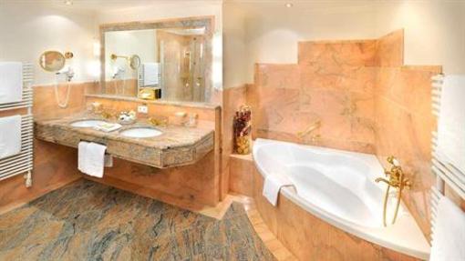 фото отеля Hospiz Alm Residenzen St. Christoph am Arlberg