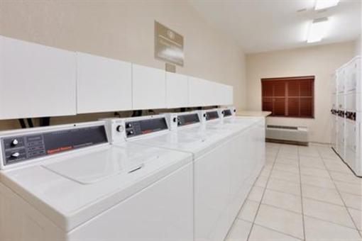 фото отеля Candlewood Suites Windsor Locks