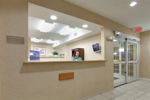 фото отеля Candlewood Suites Windsor Locks