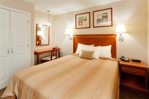 фото отеля Candlewood Suites Windsor Locks