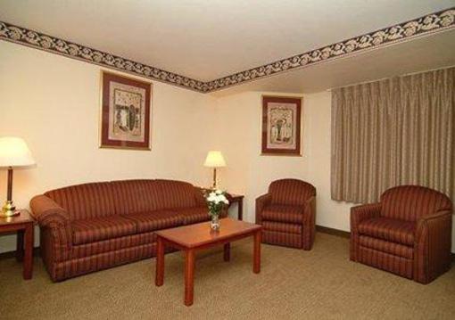 фото отеля Sleep Inn & Suites Riverfront Ellenton