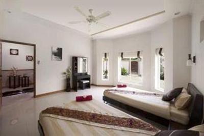 фото отеля The Chase & Foxlea Villas Bang Lamung