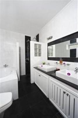 фото отеля The Chase & Foxlea Villas Bang Lamung