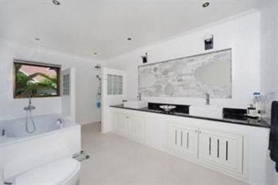 фото отеля The Chase & Foxlea Villas Bang Lamung