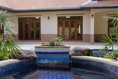 фото отеля The Chase & Foxlea Villas Bang Lamung