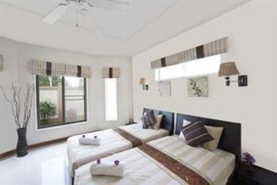 фото отеля The Chase & Foxlea Villas Bang Lamung