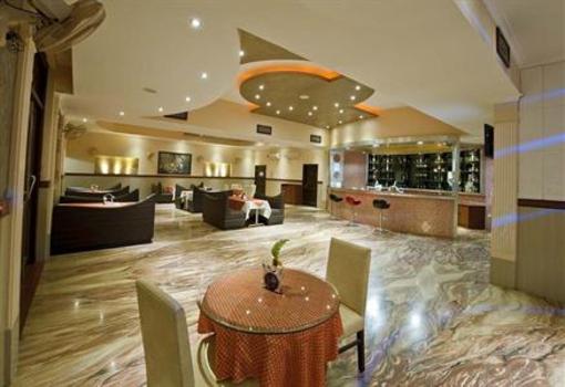 фото отеля Hotel Triputi