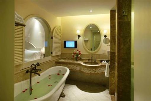 фото отеля Triton Bay Saltwater Hot Spring Resort