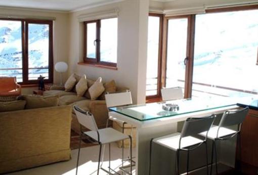 фото отеля Valle Nevado Ski Resort Hotel Vitacura