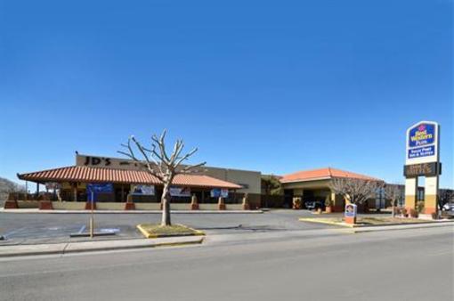 фото отеля BEST WESTERN Sally Port Inn and Suites