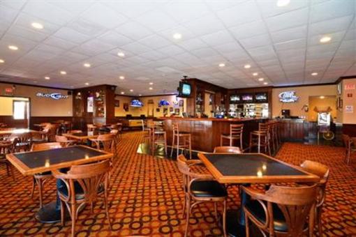 фото отеля BEST WESTERN Sally Port Inn and Suites