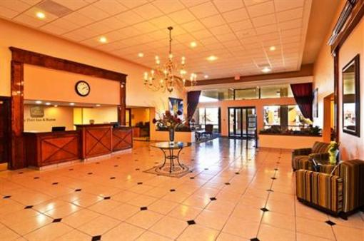 фото отеля BEST WESTERN Sally Port Inn and Suites