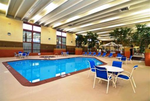 фото отеля BEST WESTERN Sally Port Inn and Suites