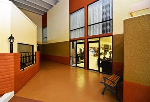 фото отеля BEST WESTERN Sally Port Inn and Suites