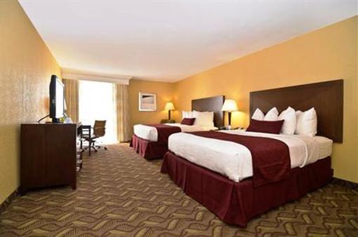 фото отеля BEST WESTERN Sally Port Inn and Suites