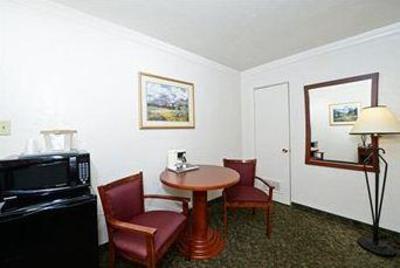 фото отеля Americas Best Value Inn & Suites Canon City