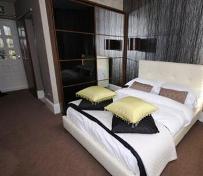 фото отеля The Old Vicarage Boutique Hotel