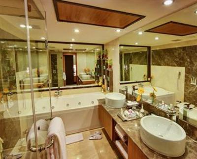 фото отеля The Atria Hotel Bangalore