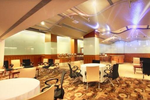 фото отеля The Atria Hotel Bangalore