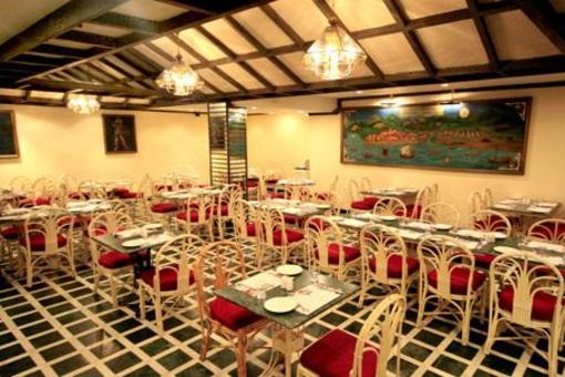 фото отеля The Atria Hotel Bangalore