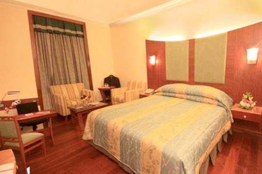 фото отеля The Atria Hotel Bangalore
