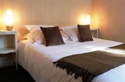 фото отеля Auberge Du Relais Hotel Biarritz