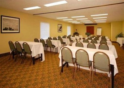 фото отеля Quality Suites Cordova