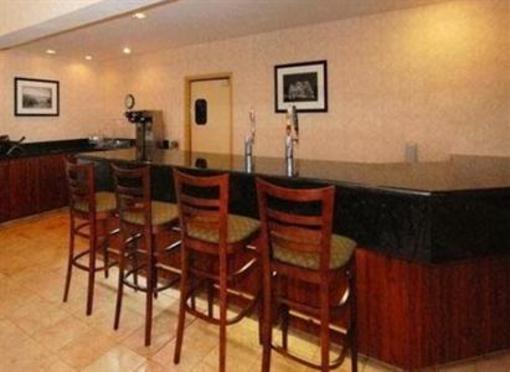 фото отеля Quality Suites Cordova