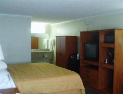 фото отеля Quality Inn Aiport