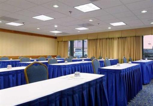 фото отеля DoubleTree by Hilton Hotel Memphis