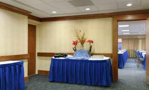 фото отеля DoubleTree by Hilton Hotel Memphis